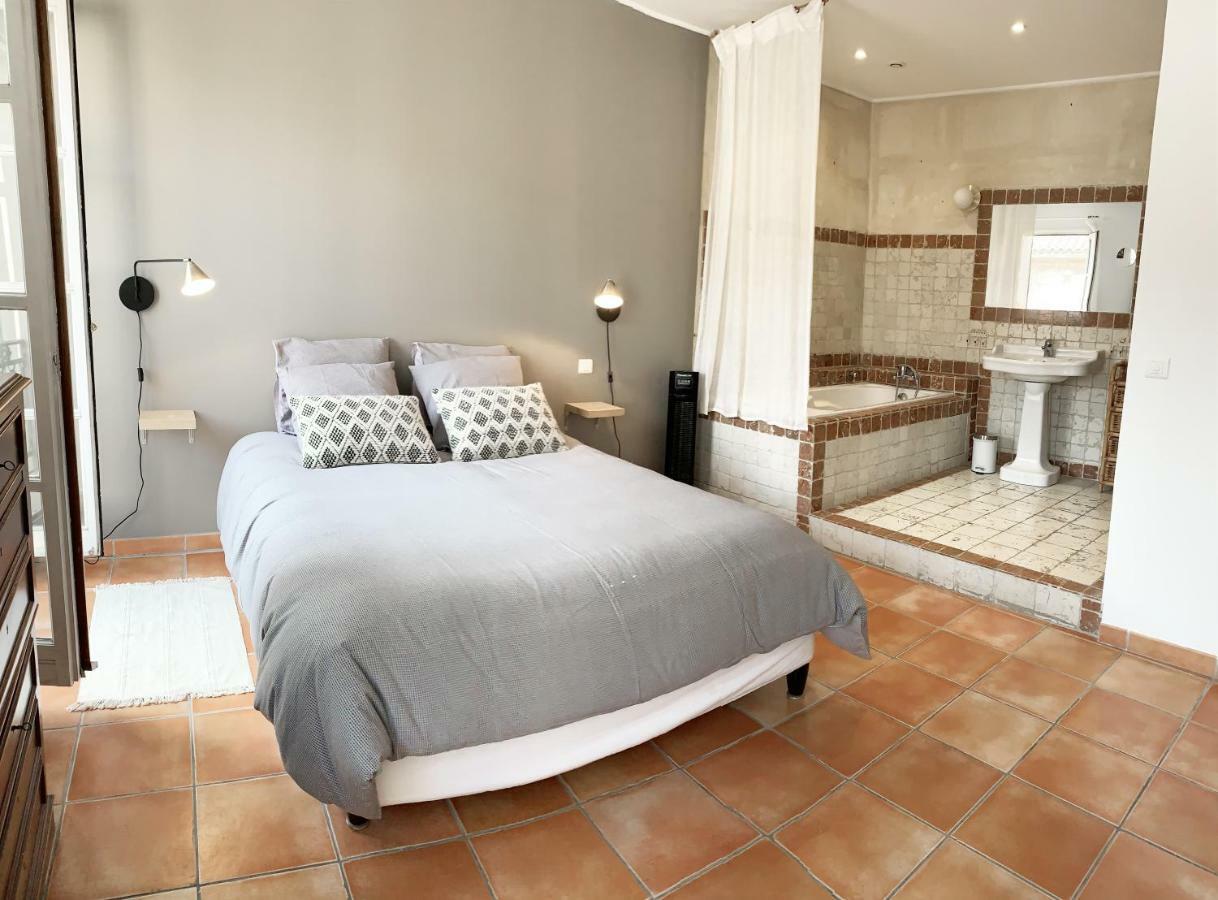 Ferienwohnung Arelate Sejour Arles Exterior foto